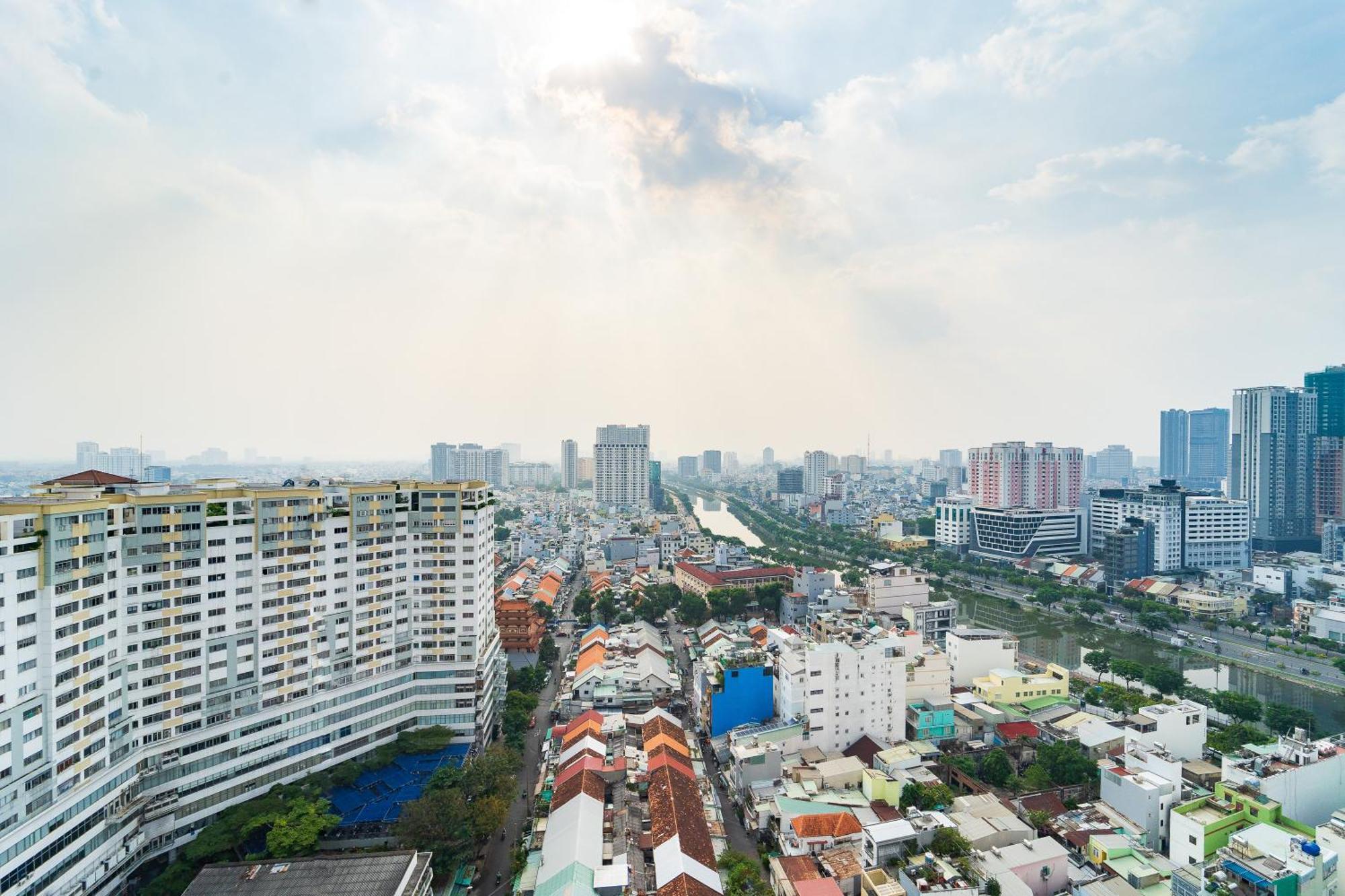 Saigon Apartments - Free City Walk Experience, Amazing Infinity Pool & Free 4G Sim Card For 3 Nights Ho Chi Minh-stad Buitenkant foto